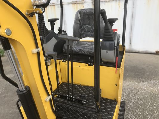 3000mm Digging Depth Mini Excavator Machine With Widely Turning / One FM25